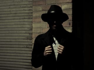 Homme dans le noir