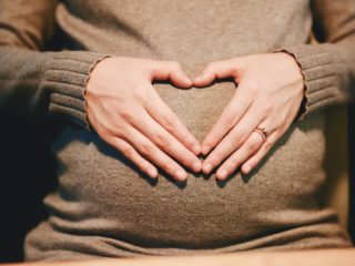 Une femme enceinte