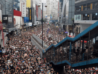 Des manifestants dans les rues d'Hong Kong